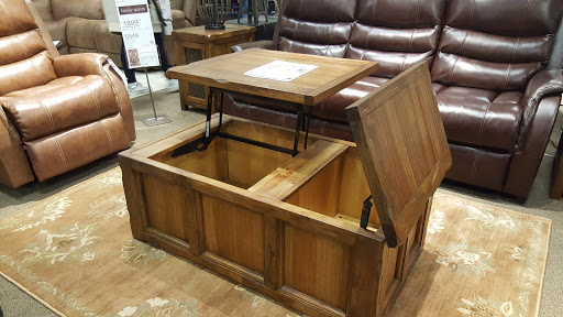 Furniture Store «Ashley HomeStore», reviews and photos, 925 Paterson Plank Rd, Secaucus, NJ 07094, USA