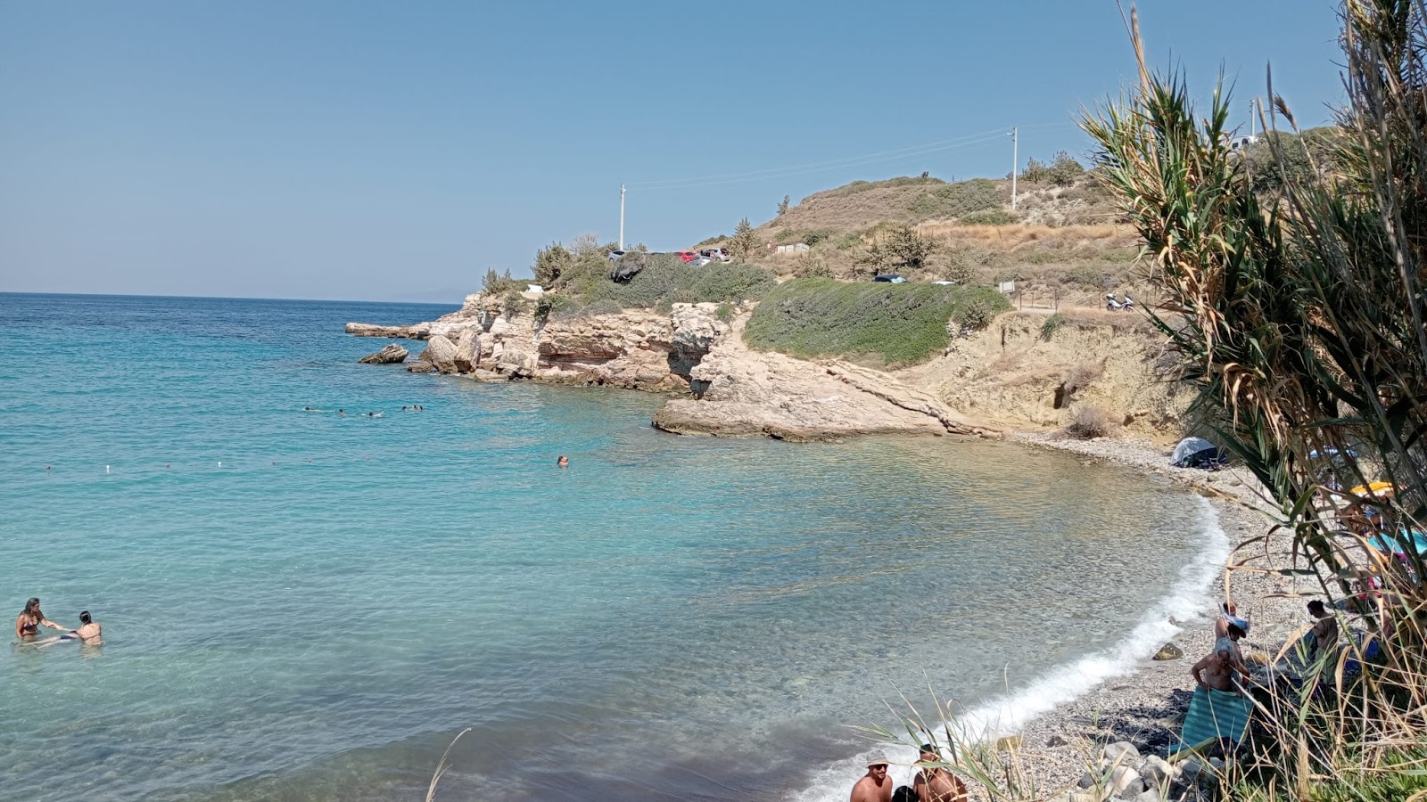 Dolungaz Camping Plaji'in fotoğrafı küçük koy ile birlikte