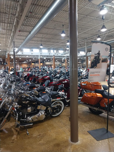 Motorcycle Dealer «Woodstock Harley-Davidson», reviews and photos, 2235 S Eastwood Dr, Woodstock, IL 60098, USA