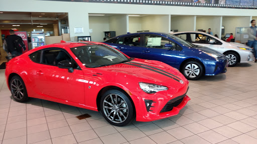 Toyota Dealer «AutoNation Toyota Cerritos», reviews and photos, 18700 Studebaker Rd, Cerritos, CA 90703, USA