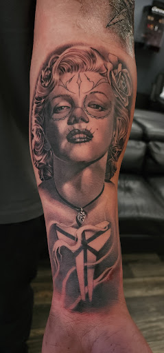 Explore long beach tattoo ideas, creative tattoo ideas in Anchorage, available at SDITATTOO, LLC