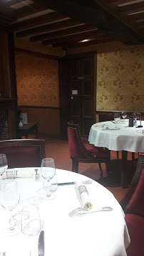 Atmosphère du Restaurant L'Etape Louis XIII à Mesnil-en-Ouche - n°14