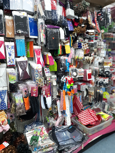 Cosmetics Store «E T Beauty Supply & Wholesale», reviews and photos, 7020 Fair Oaks Ave, Dallas, TX 75231, USA