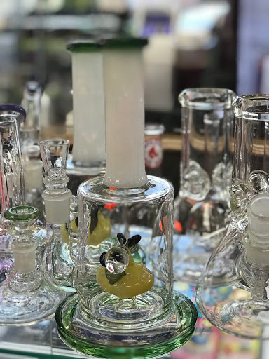 Convenience Store «Friendly Corner Convenience», reviews and photos, 2408 Massachusetts Ave, Cambridge, MA 02140, USA