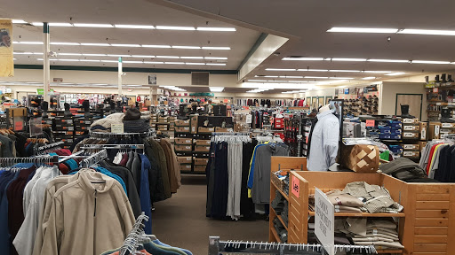 Department Store «Renys Department Store», reviews and photos, 4 Scamman St, Saco, ME 04072, USA