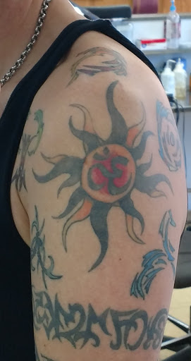 Body Piercing Shop «House Of Ink Tattoos», reviews and photos, 1000 N Rand Rd, Wauconda, IL 60084, USA