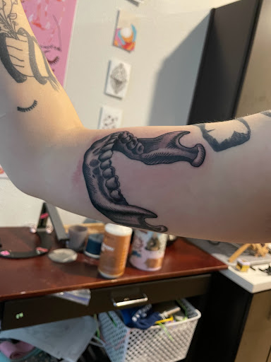 Tattoo Shop «Icon Tattoo Studio», reviews and photos, 813 N Russell St, Portland, OR 97227, USA