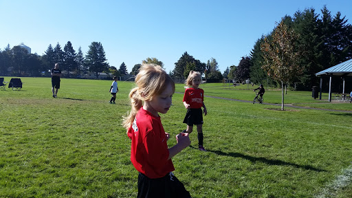 Dog Park «Chapin Park», reviews and photos, 338 Warner Parrott Rd, Oregon City, OR 97045, USA