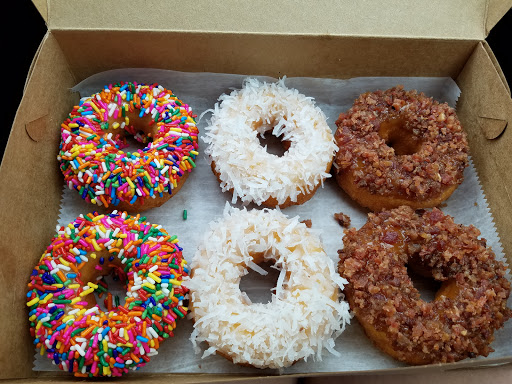 Donut Shop «The Donut Experiment Clearwater Beach», reviews and photos, 674 S Gulfview Blvd, Clearwater Beach, FL 33767, USA