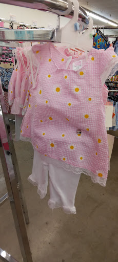 Discount Store «Fallas Paredes Discount Stores», reviews and photos, 26 E Baseline Rd #110, Phoenix, AZ 85040, USA