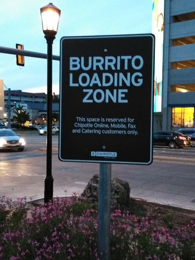 Mexican Restaurant «Chipotle Mexican Grill», reviews and photos, 1390 S Cooper St #100, Arlington, TX 76013, USA