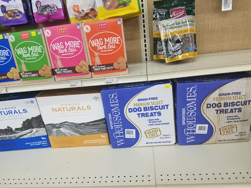 Animal Feed Store «Buchanan Cellers», reviews and photos, 855 NE 5th St, McMinnville, OR 97128, USA