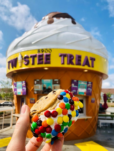 Ice Cream Shop «Twistee Treat Valrico», reviews and photos, 1886 FL-60, Brandon, FL 33511, USA