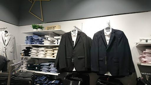 Stores to buy women's coats Dubai