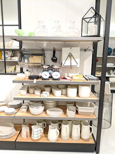 Department Store «Target», reviews and photos, 13301 Gateway Center Dr, Gainesville, VA 20155, USA