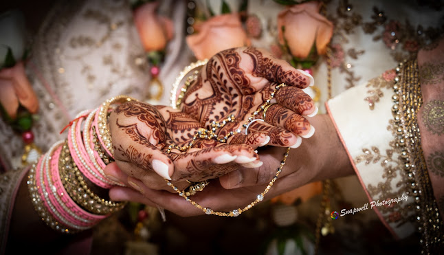 Snapwell Photo & Video - Asian Wedding Photography in Leicester