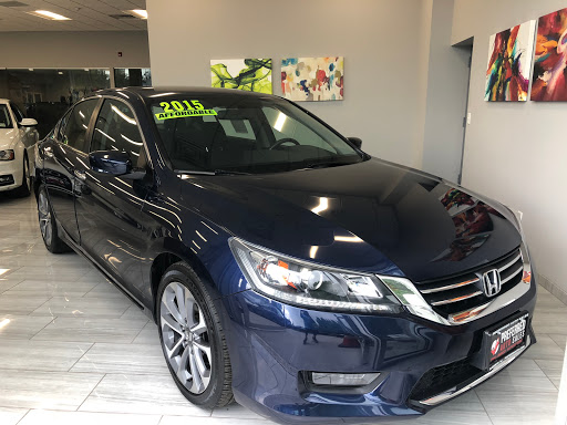 Used Car Dealer «Preferred Auto Sales Pre-owned Superstore», reviews and photos, 655 Pennsylvania Ave, Elizabeth, NJ 07201, USA
