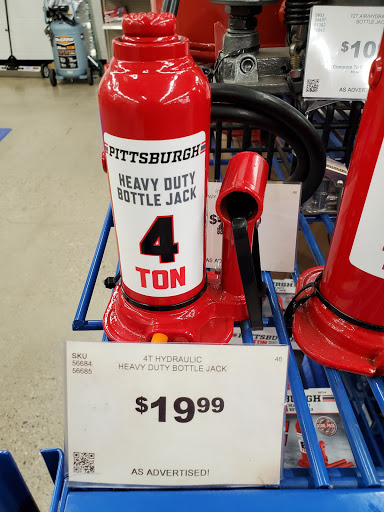 Hardware Store «Harbor Freight Tools», reviews and photos, 32706 John R Rd, Madison Heights, MI 48071, USA