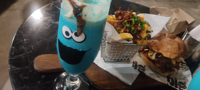 Cl. 84 #54-21, Riomar, Barranquilla, Atlántico