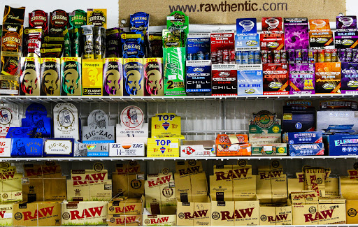 Vaporizer Store «Burn Smoke Shop», reviews and photos, 1025 Pacific Blvd SE, Albany, OR 97321, USA