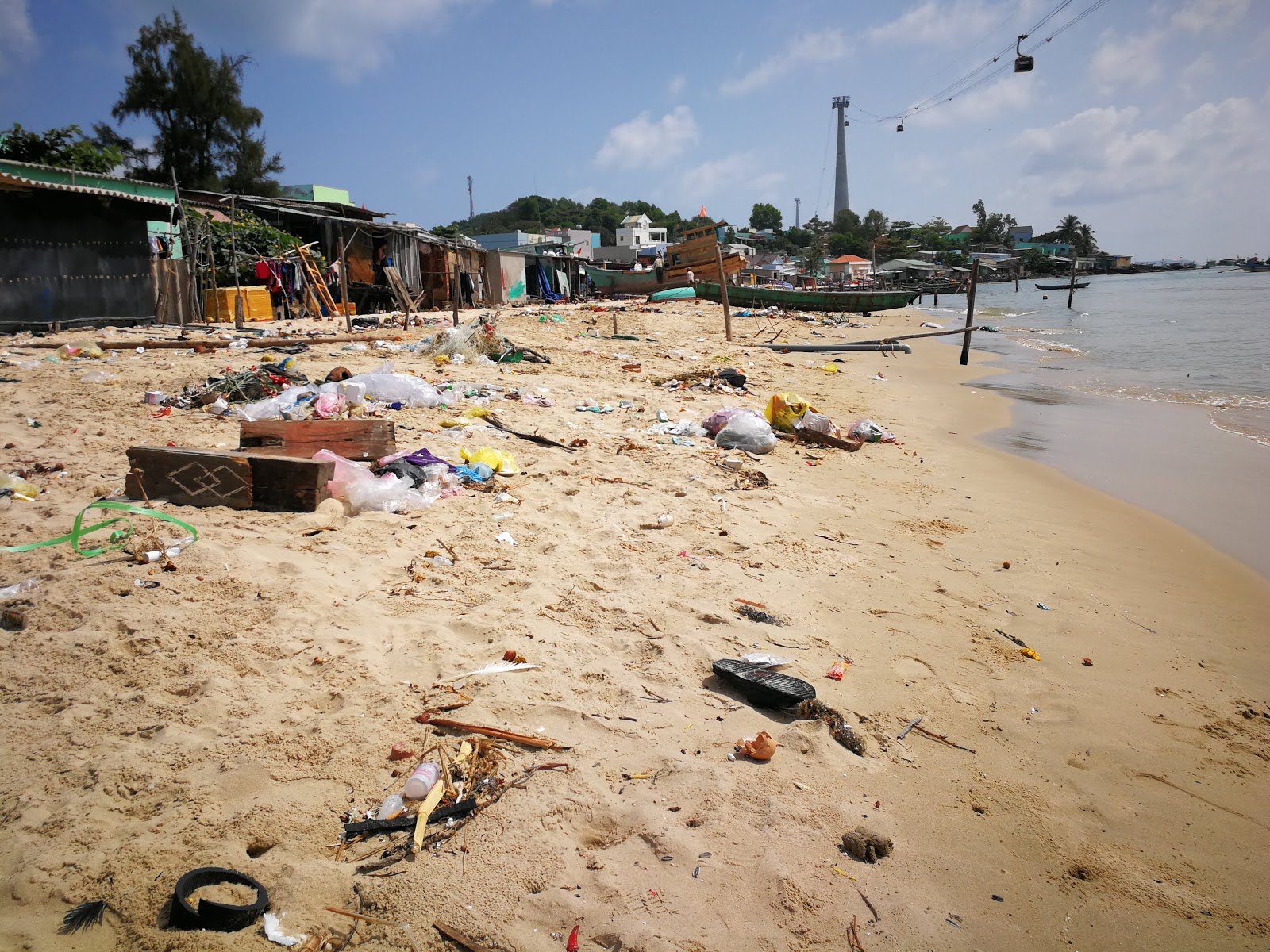 Foto di San xep con spiaggia spaziosa