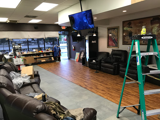 Cigar Shop «Cigar Bundles of Miami Cigar Lounge», reviews and photos, 405 SE 1st Ave, Florida City, FL 33034, USA