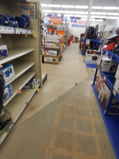 Hardware Store «Harbor Freight Tools», reviews and photos, 3814 S Orlando Dr, Sanford, FL 32773, USA