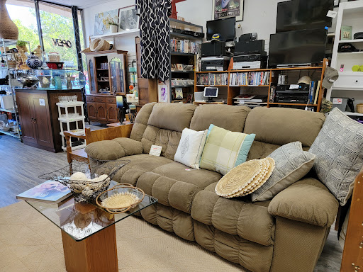 Thrift Store «The Fix Thrift Shop», reviews and photos, 1210 Capital Cir SE, Tallahassee, FL 32301, USA