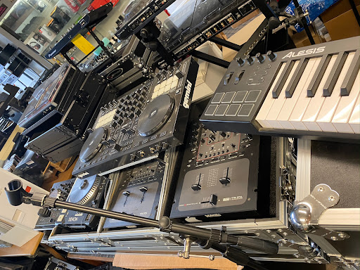 Electronics Store «Quality Electronics», reviews and photos, 7761 California Route 2, West Hollywood, CA 90046, USA