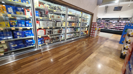 Grocery Store «Harris Teeter», reviews and photos, 3501 Oleander Dr, Wilmington, NC 28403, USA