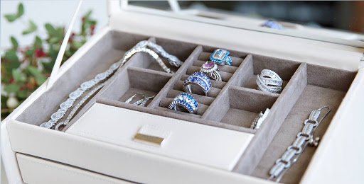 Jewelry Repair Service «Gem Store», reviews and photos, 9933 Kingston Pike, Knoxville, TN 37922, USA