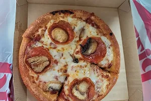 Pizza Hut image