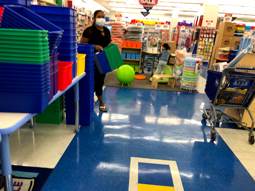 Educational Supply Store «Lakeshore Learning Store», reviews and photos, 969 Central Park Ave, Scarsdale, NY 10583, USA