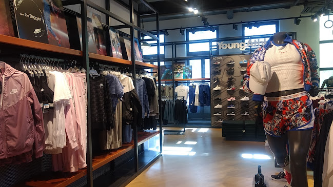Nike Store Antwerpen - Sportwinkel