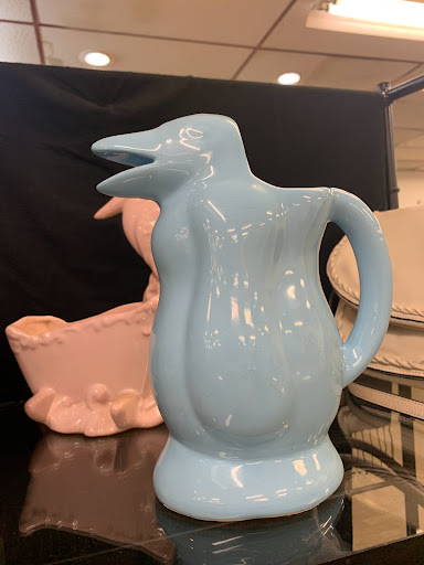 Thrift Store «Nearly New Thrift Shop», reviews and photos, 1250 Bardstown Rd # 114, Louisville, KY 40204, USA