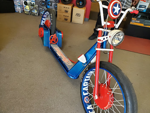 Car Stereo Store «WOW Electronics», reviews and photos, 21165 Gratiot Ave, Eastpointe, MI 48021, USA