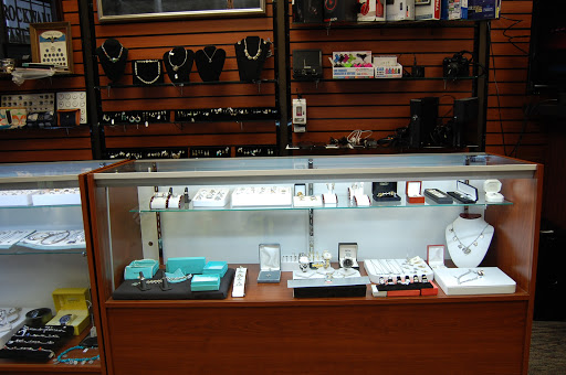 Pawn Shop «Rockwall Gold And Silver Pawn», reviews and photos, 1901 S Goliad St, Rockwall, TX 75087, USA