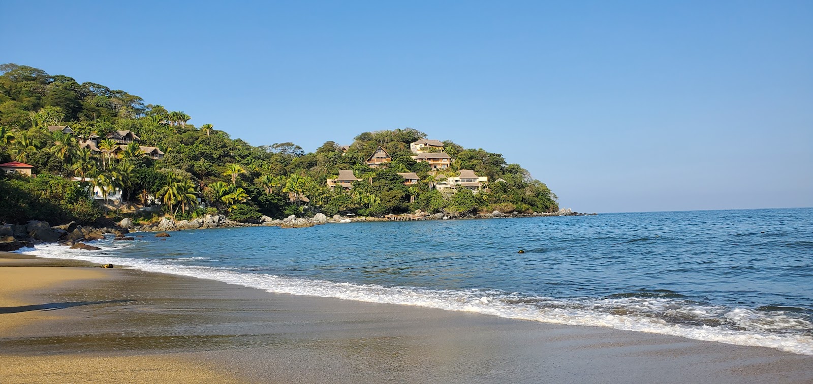 Muertos beach photo #7