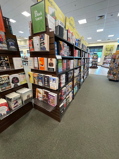 Book Store «Barnes & Noble», reviews and photos, 5101 Main St, Williamsburg, VA 23188, USA