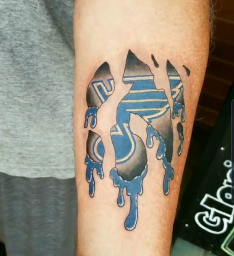 Tattoo Shop «Saint Charles Tattoo», reviews and photos, 4211 N St Peters Pkwy, St Peters, MO 63304, USA