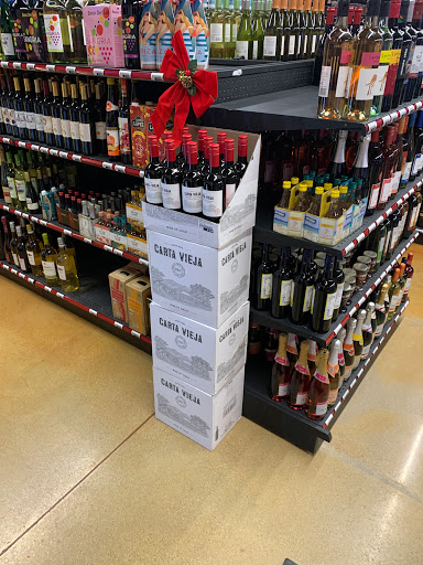 Liquor Store «Esplanade Wine & Spirits», reviews and photos, 2948 W Euclid Ave, Arlington Heights, IL 60005, USA