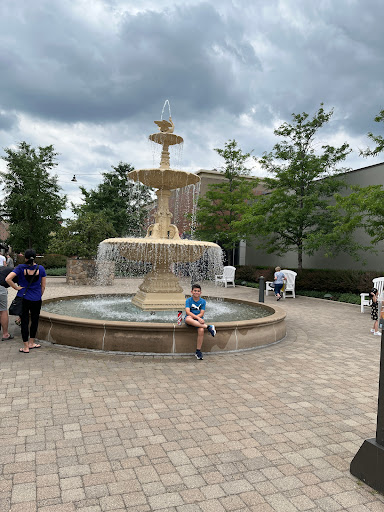 Shopping Mall «The Mall at Partridge Creek», reviews and photos, 17420 Hall Rd, Charter Twp of Clinton, MI 48038, USA