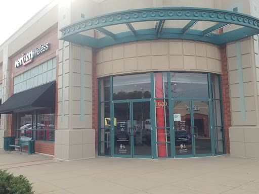 Cell Phone Store «Verizon», reviews and photos, 11830 Spectrum Center, Reston, VA 20190, USA