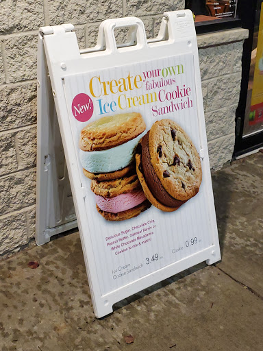 Ice Cream Shop «Cold Stone Creamery», reviews and photos, 4700 Vestal Pkwy E, Vestal, NY 13850, USA