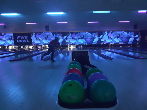 Bowling Alley «Fort Walton Beach Bowl», reviews and photos, 745 Beal Pkwy NW, Fort Walton Beach, FL 32547, USA