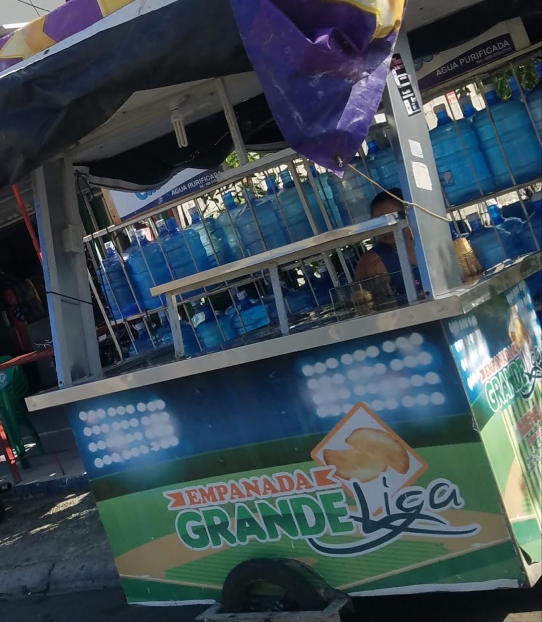 Empanadas Grandes Ligas.