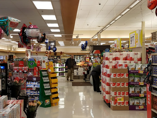 Shopping Mall «Berkeley Heights Shopping Center», reviews and photos, 394 Springfield Ave, Berkeley Heights, NJ 07922, USA