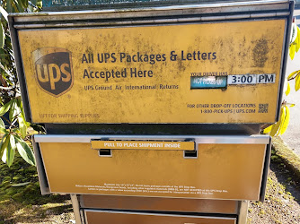 UPS Mail Drop Box