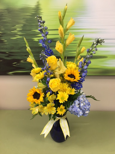 Florist «Plainfield Florist», reviews and photos, 1017 E Main St, Plainfield, IN 46168, USA