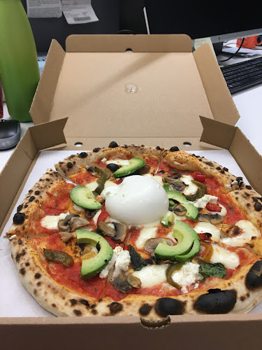 Reviews of L'oasi in London - Pizza